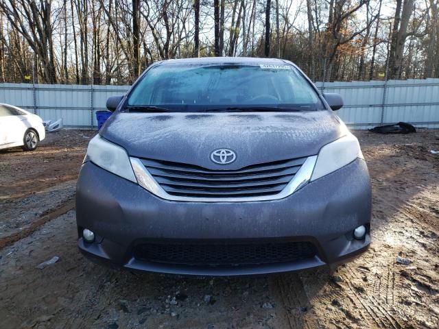 2012 Toyota Sienna XLE