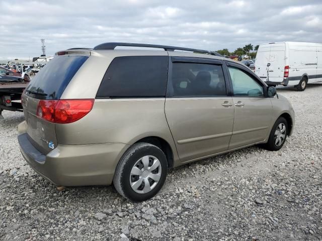 2009 Toyota Sienna CE