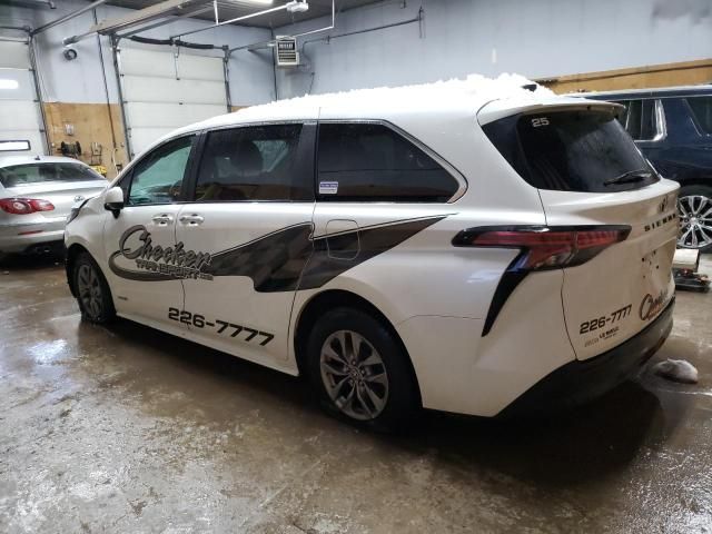 2021 Toyota Sienna XLE