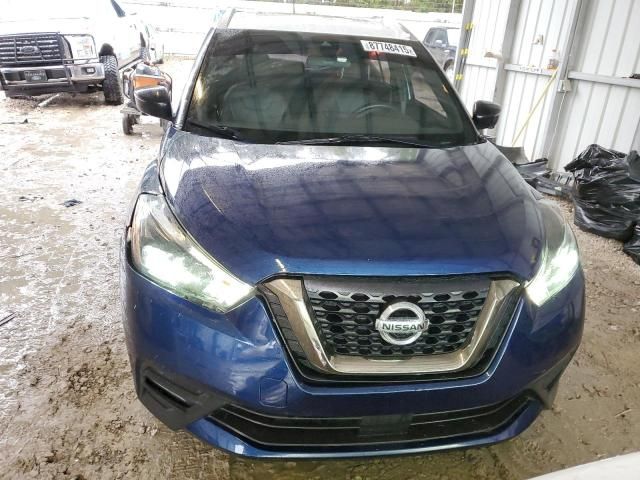 2020 Nissan Kicks SR