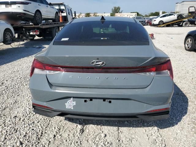 2021 Hyundai Elantra SE