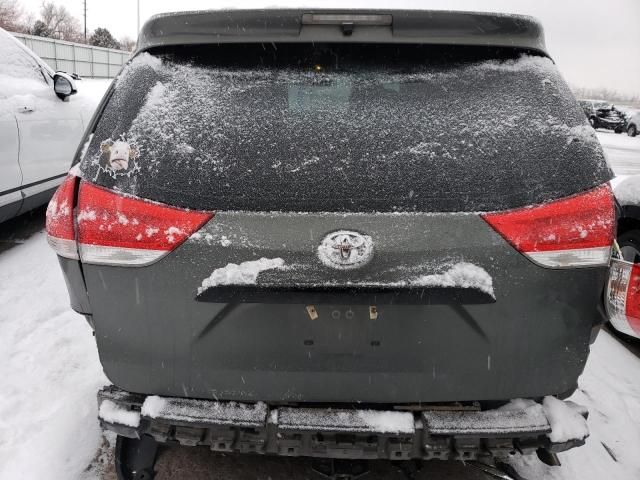 2014 Toyota Sienna