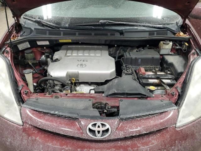 2008 Toyota Sienna XLE