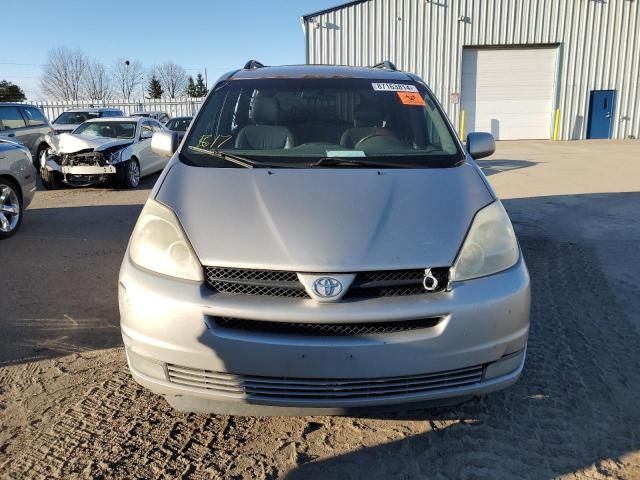 2005 Toyota Sienna XLE