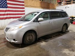 Carros salvage a la venta en subasta: 2013 Toyota Sienna XLE