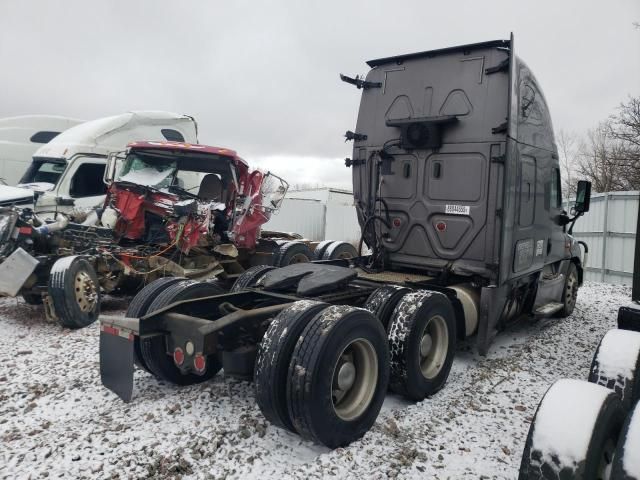 2018 Freightliner Cascadia 125