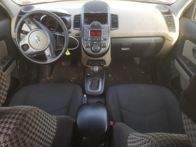 2011 KIA Soul +