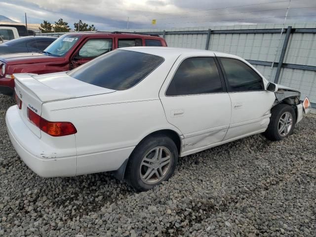 2000 Toyota Camry LE