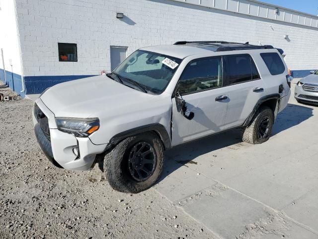 2017 Toyota 4runner SR5/SR5 Premium