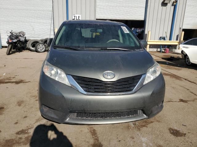 2011 Toyota Sienna LE