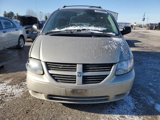 2005 Dodge Caravan SE