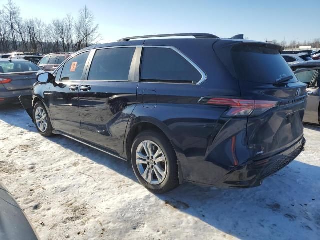 2022 Toyota Sienna XSE