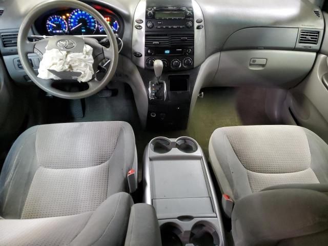 2006 Toyota Sienna CE