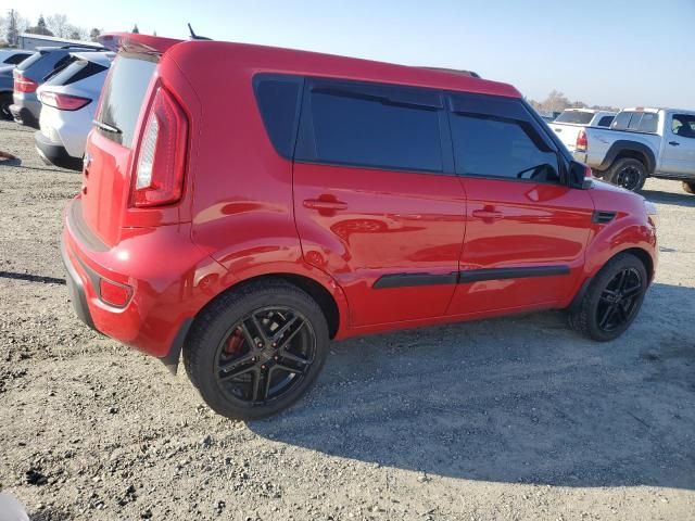 2013 KIA Soul +