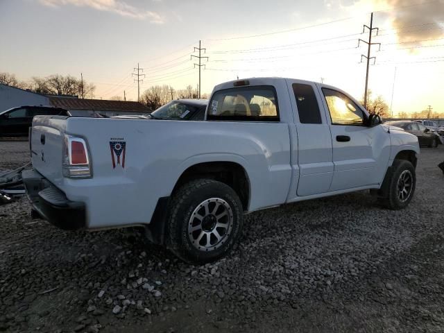 2007 Mitsubishi Raider LS