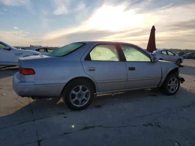 2001 Toyota Camry LE