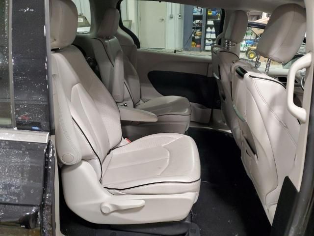 2019 Chrysler Pacifica Hybrid Limited