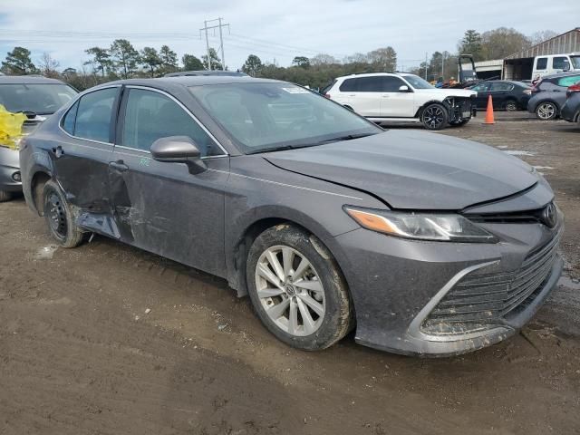 2022 Toyota Camry LE