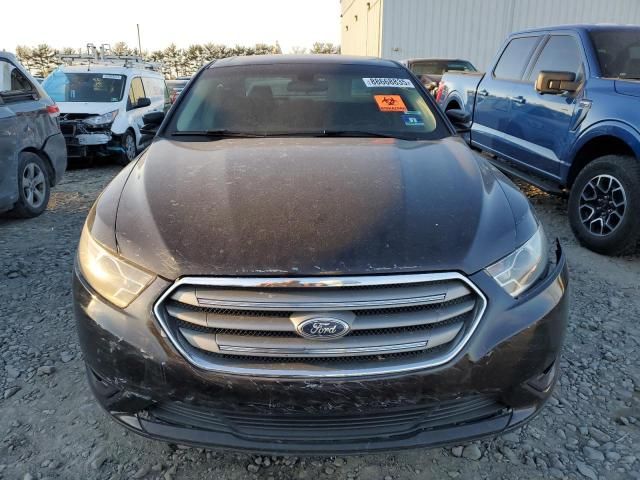 2013 Ford Taurus SE