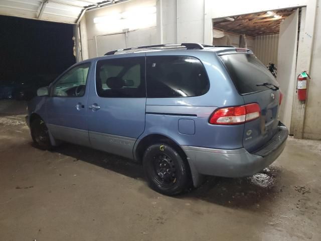 2002 Toyota Sienna CE