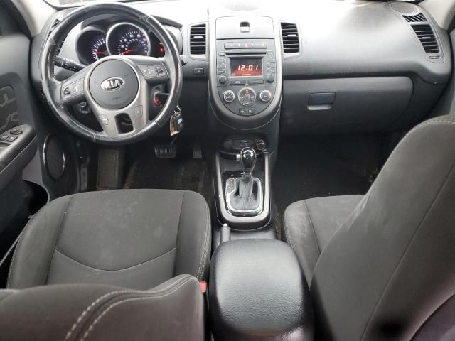 2013 KIA Soul +