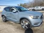 2021 Volvo XC40 T4 Momentum