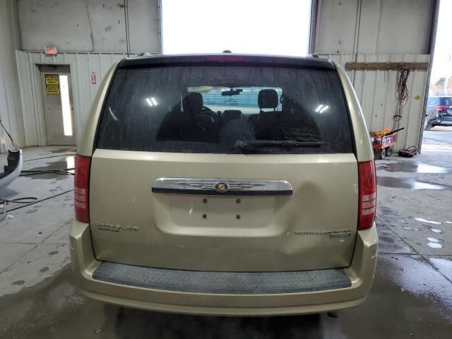 2010 Chrysler Town & Country Touring