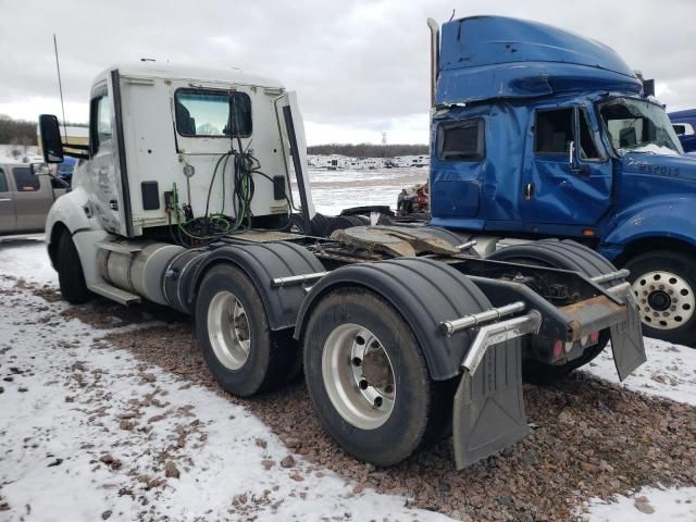 2018 Kenworth Construction T680