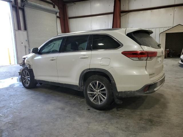 2019 Toyota Highlander SE