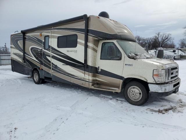 2013 Ford Econoline E450 Super Duty Cutaway Van