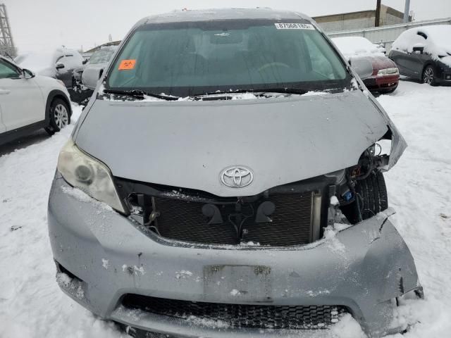 2011 Toyota Sienna LE