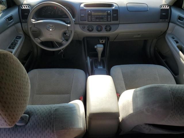 2004 Toyota Camry LE