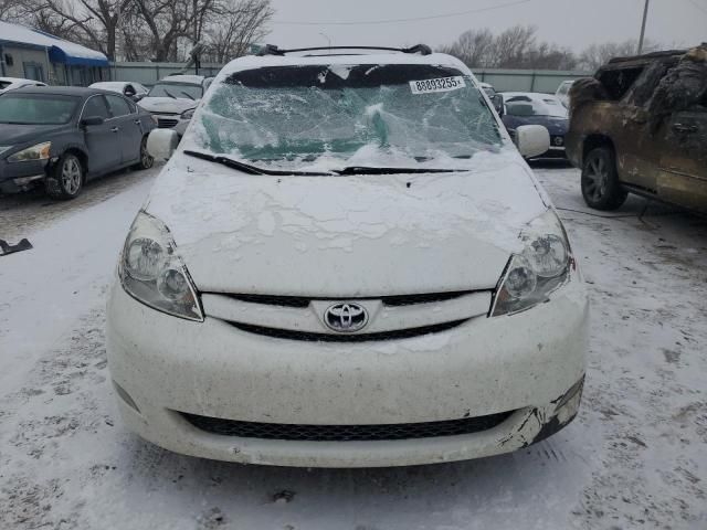 2007 Toyota Sienna XLE