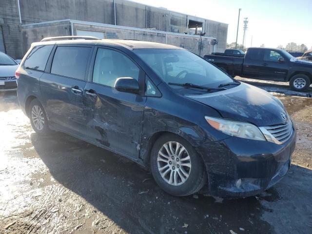 2011 Toyota Sienna XLE