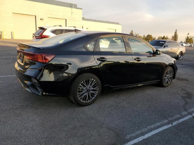 2022 KIA Forte GT Line