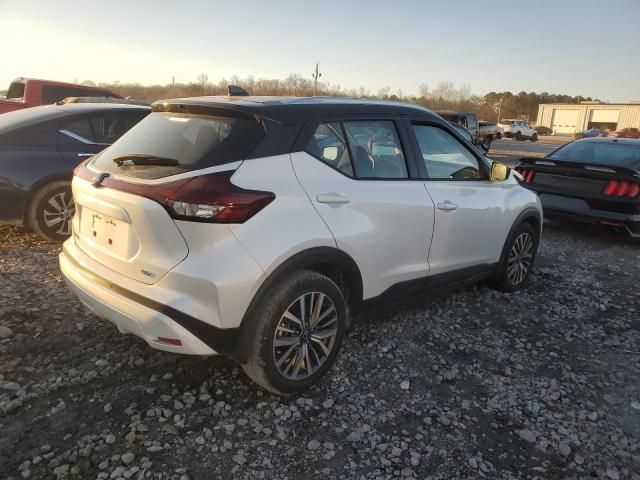 2022 Nissan Kicks SV