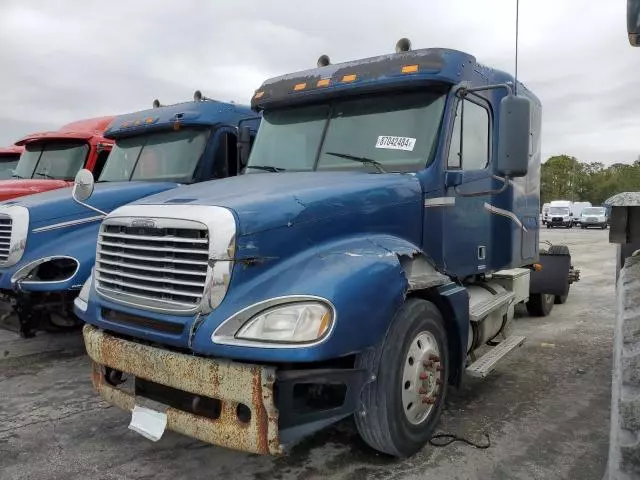 2007 Freightliner Conventional Columbia