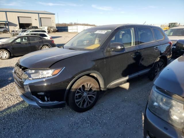 2016 Mitsubishi Outlander SE