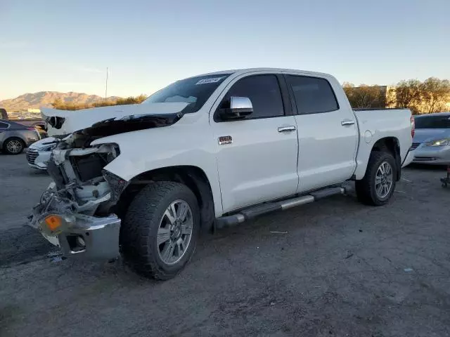 2014 Toyota Tundra Crewmax Platinum