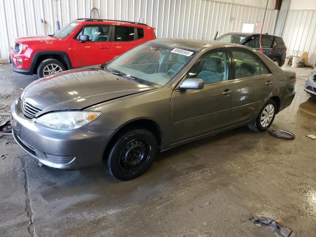 2005 Toyota Camry LE