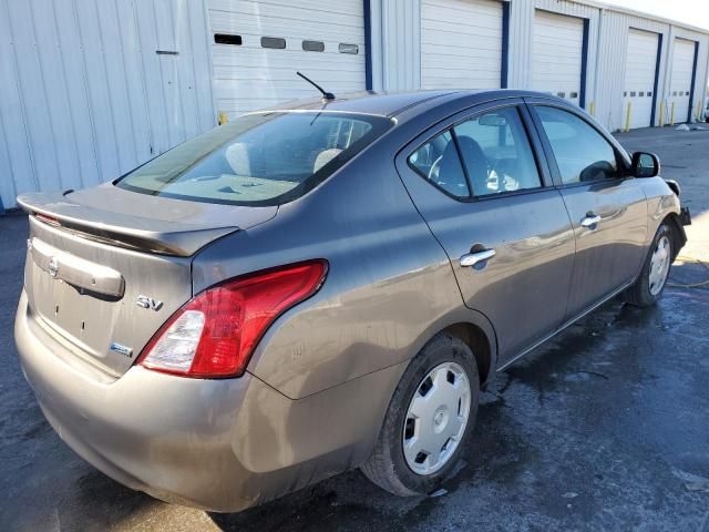 2013 Nissan Versa S