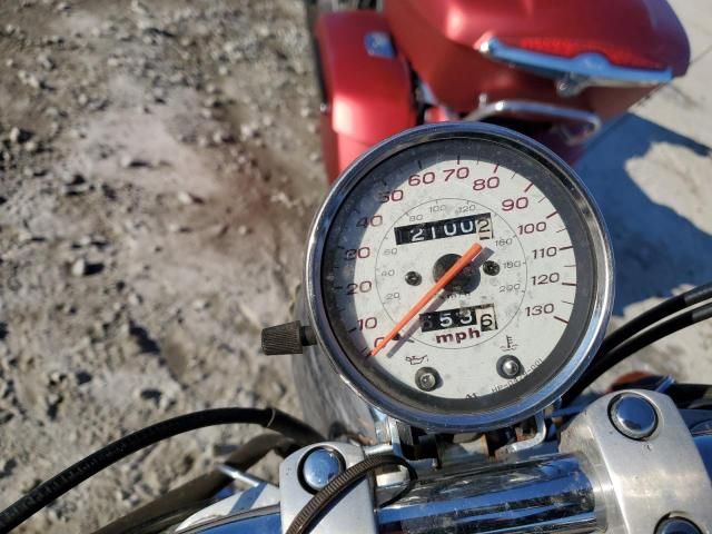 2000 Honda VT1100 C2