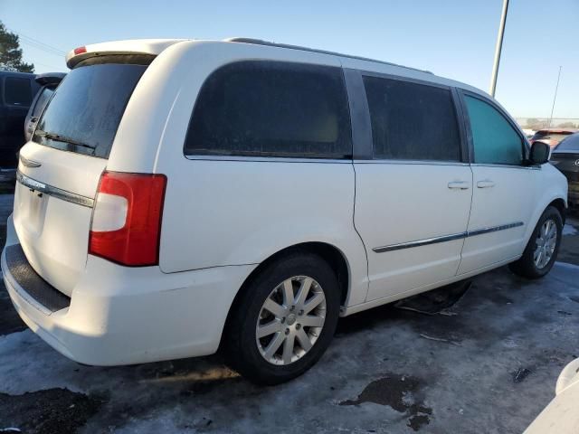 2014 Chrysler Town & Country Touring