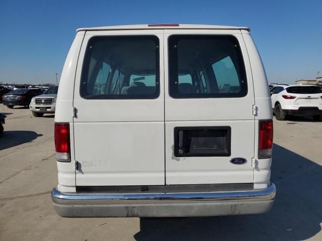 2000 Ford Econoline E350 Super Duty Wagon