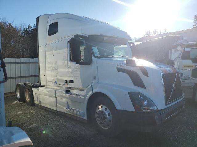 2014 Volvo VN VNL