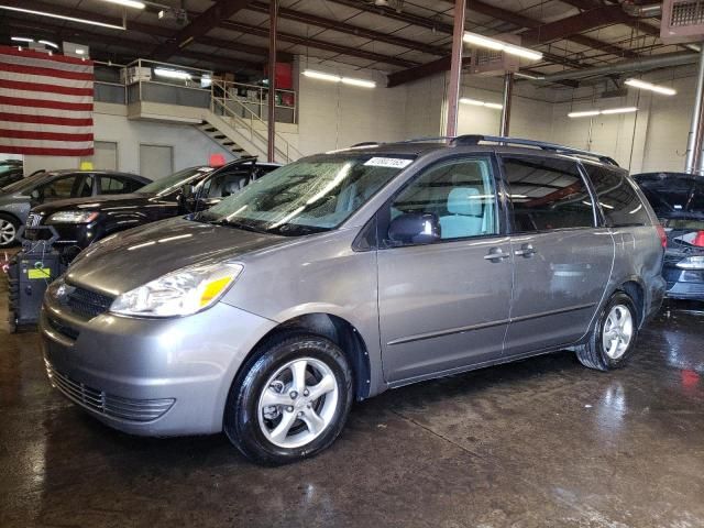 2005 Toyota Sienna CE