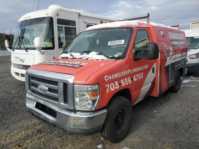 2015 Ford Econoline E350 Super Duty Cutaway Van