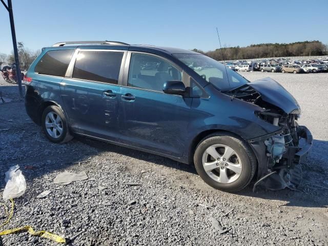 2011 Toyota Sienna LE