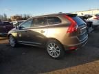 2015 Volvo XC60 T6 Platinum