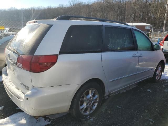 2004 Toyota Sienna XLE